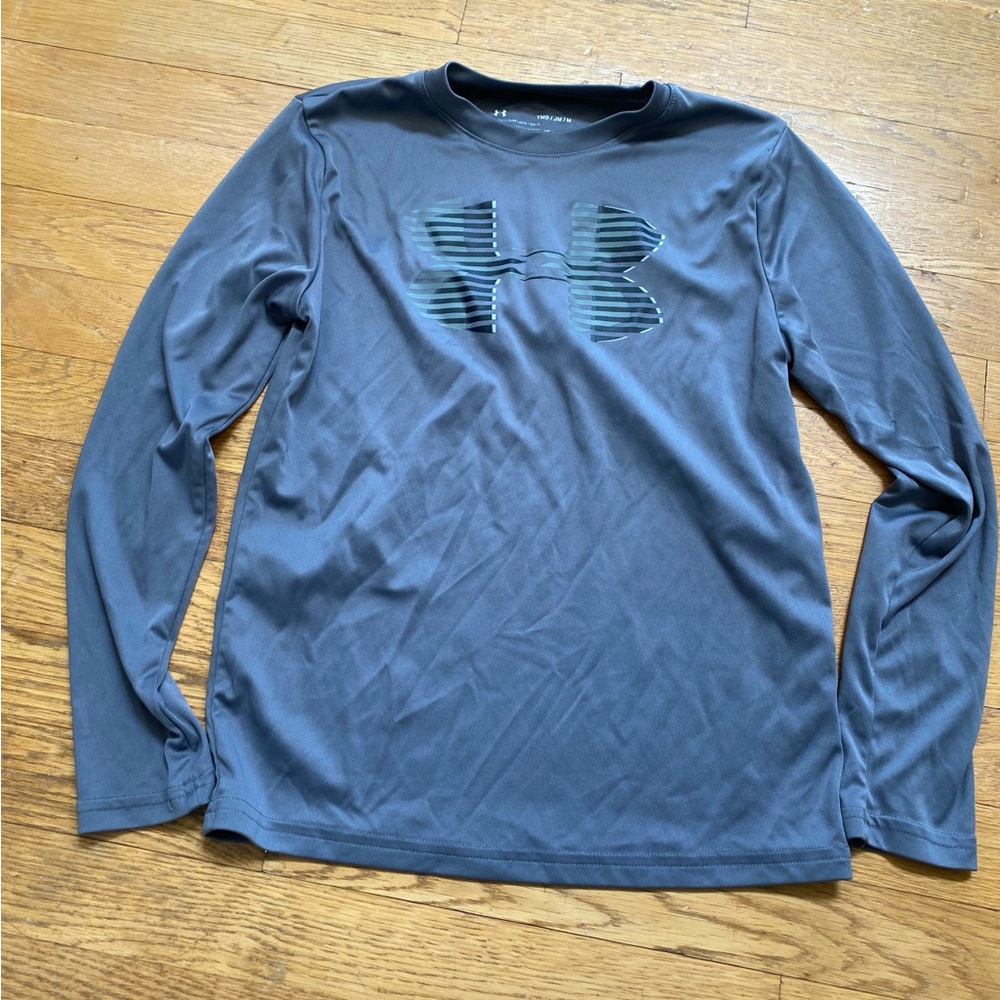 Under Armour Youth Medium DriFit Gray Long Sleeve Shirt